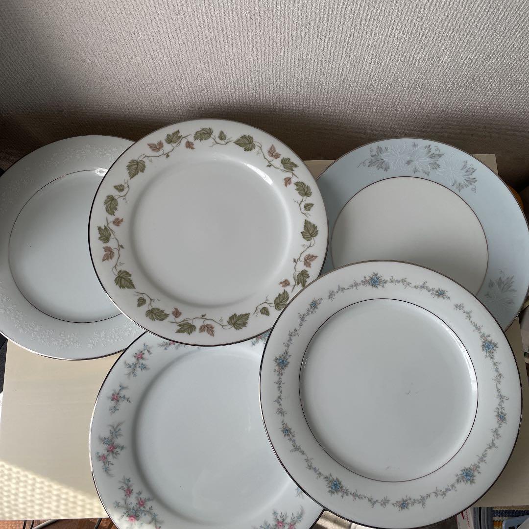 ノリタケ 27センチ弱　4枚プレート　花柄など　白、水色など、商品説明必読