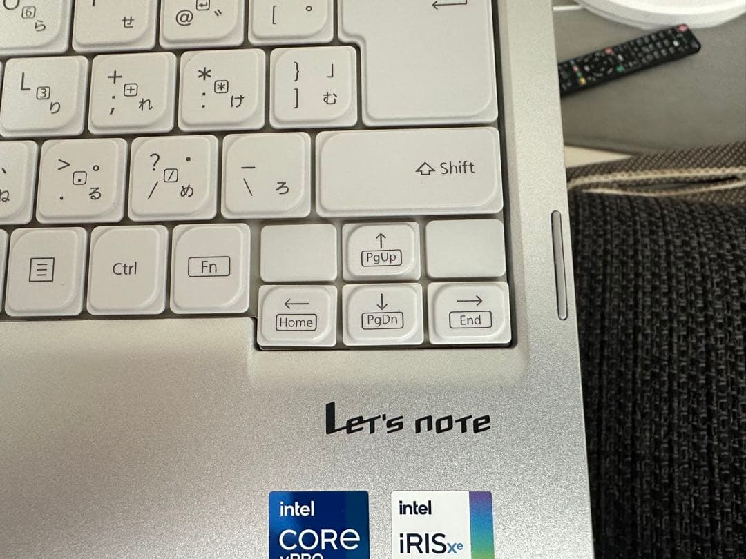 CF-FV1/32G/Corei7/512G/タッチパネル割れあり累計10時間