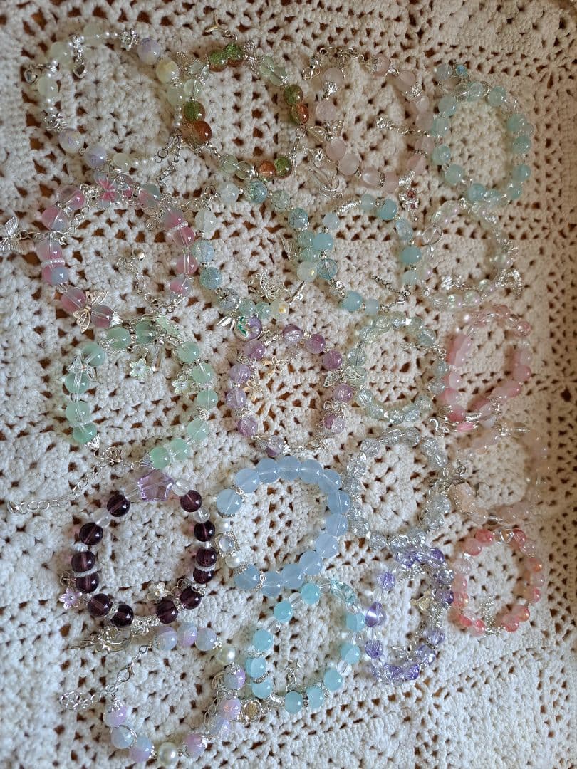 ガラスビーズブレスレット