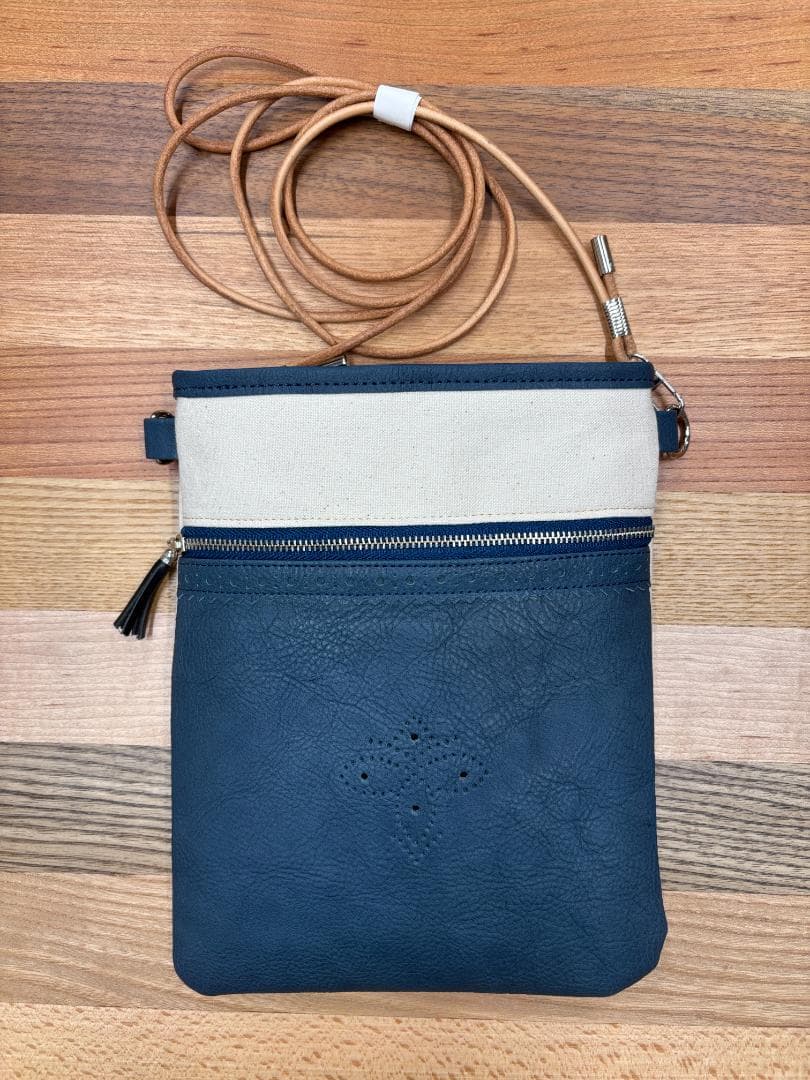 本革×帆布 サコッシュ ブルー 蜂柄 金具色シルバー ショルダーバッグ
