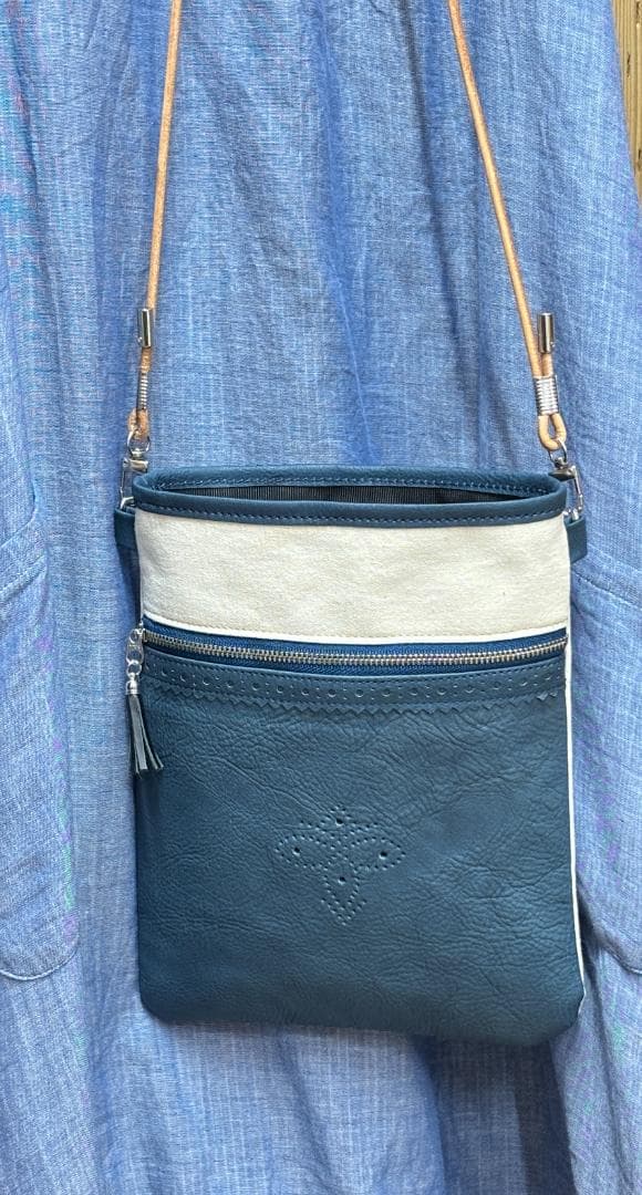 本革×帆布 サコッシュ ブルー 蜂柄 金具色シルバー ショルダーバッグ