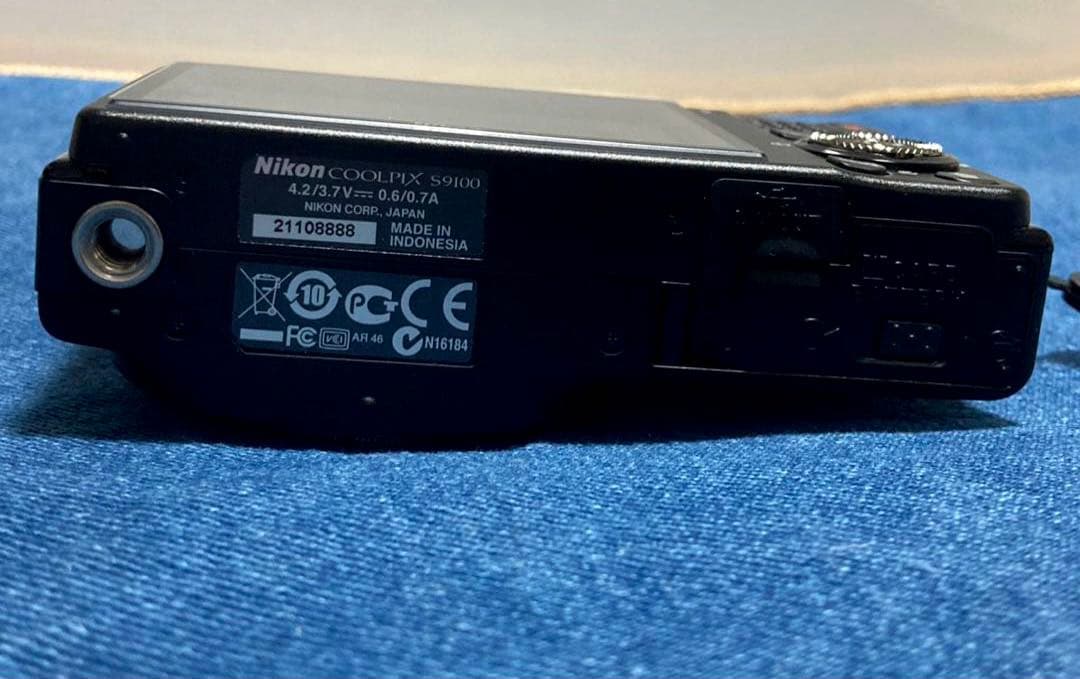 【ジャンク品】NIKON　COOLPIX　s9100