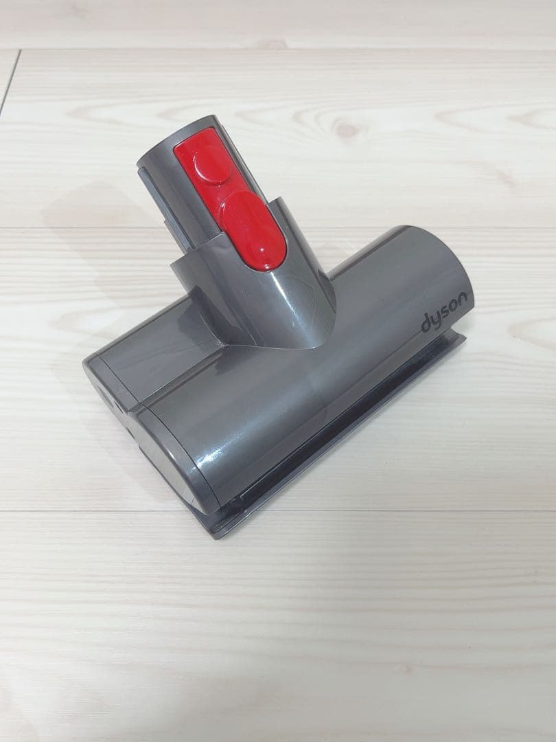 Dyson コードレスクリーナー SV11