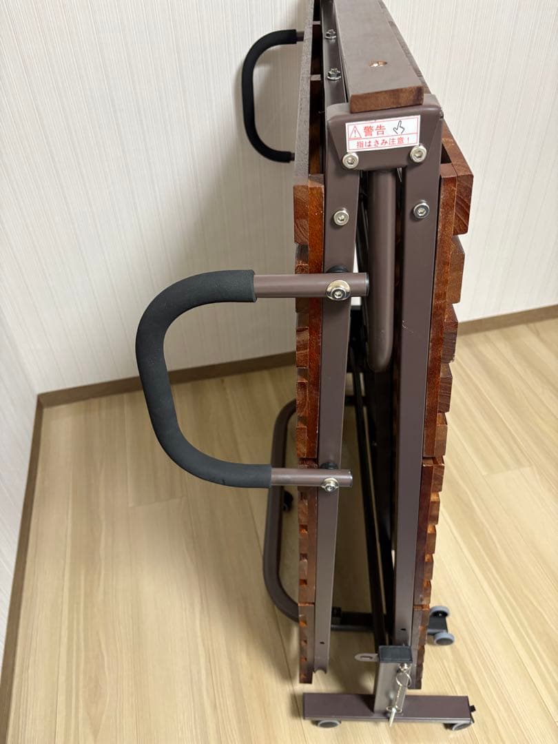 折りたたみ式木製ベッド ダークブラウン