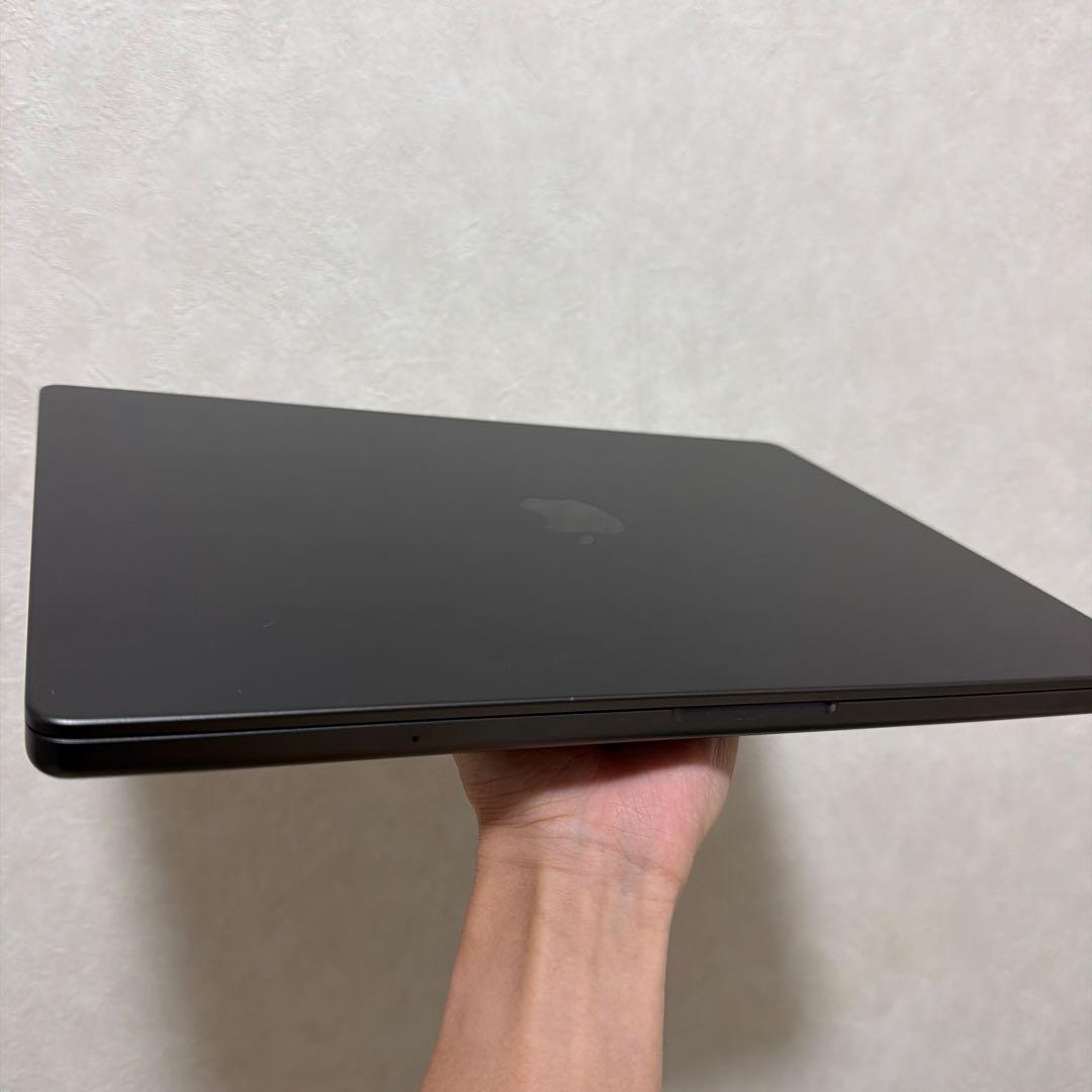 [美品]Macbook pro M3pro 16in