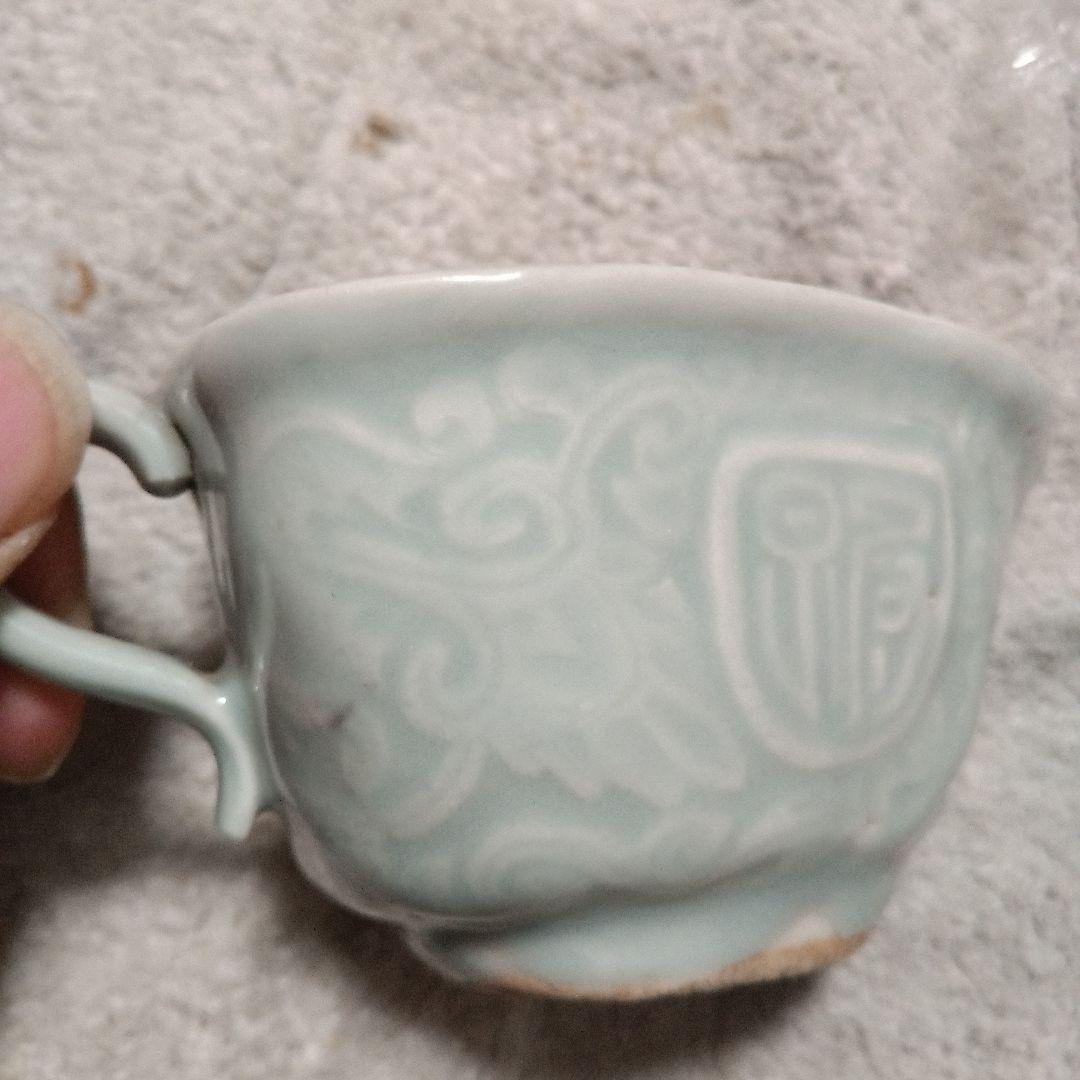 大正時代　1三田青磁よこ10.5たかさ5.重さ98.2g