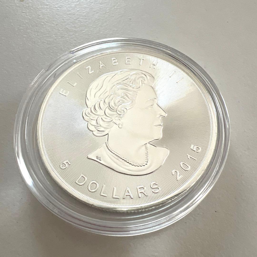 2015年メイプルリーフ銀貨1オンス　純銀