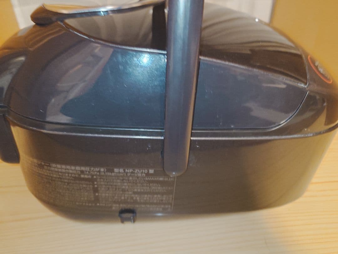 象印 NP-ZU10 炊飯器 黒　2022年製