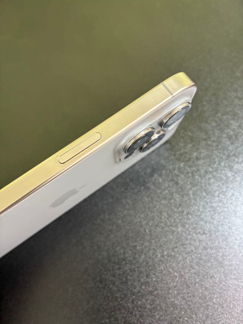 Apple iPhone 15 Pro 128GB 87% ナチュラルチタニウム
