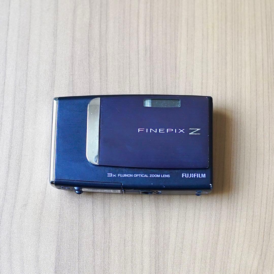 FUJIFILM FinePix Z10fd コンパクトデジタルカメラ