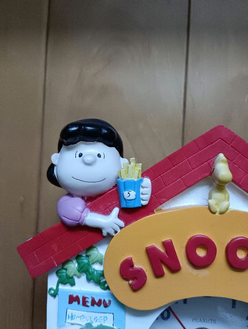 SNOOPY スヌーピー　peanut壁掛け時計