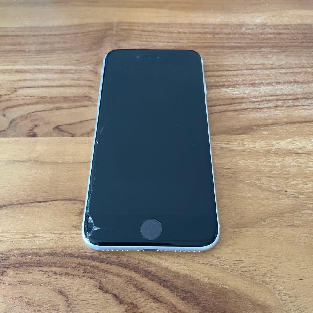 iPhone SE 第2世代（SE2）ジャンク品 SIMフリー 画面割れあり