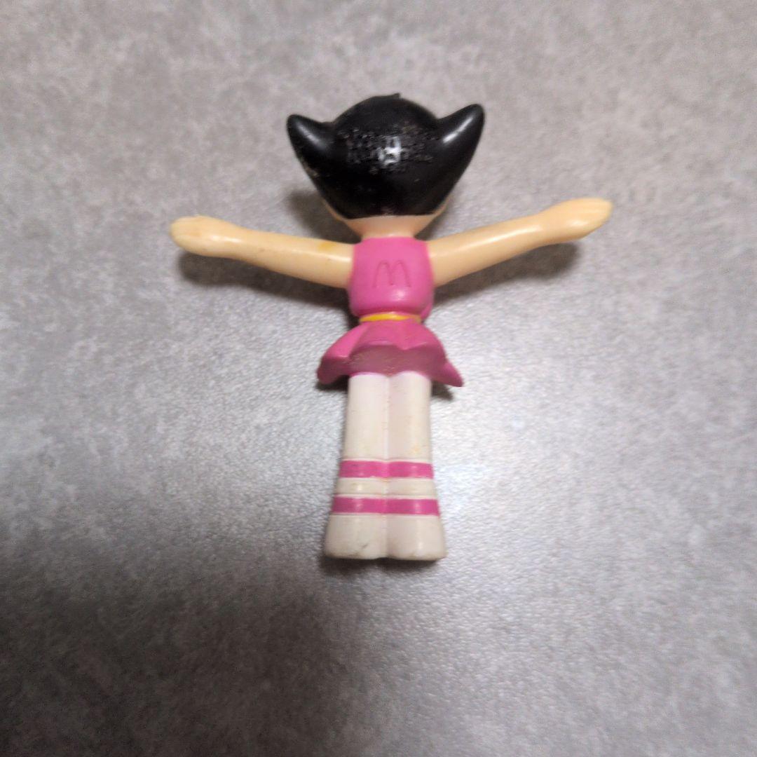 平成レトロ 鉄腕アトム 、2004年ウランの フィギュア、シール2枚の6セット