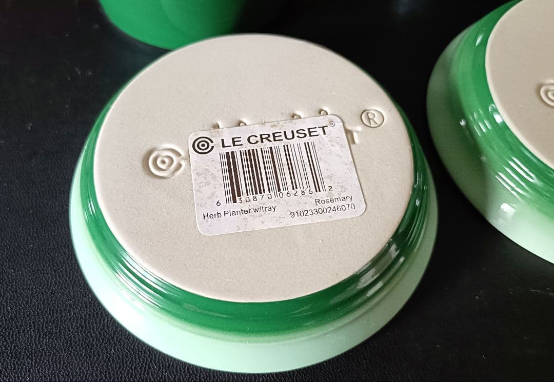 LE CREUSET グリーン 鉢・受け皿セット 2個