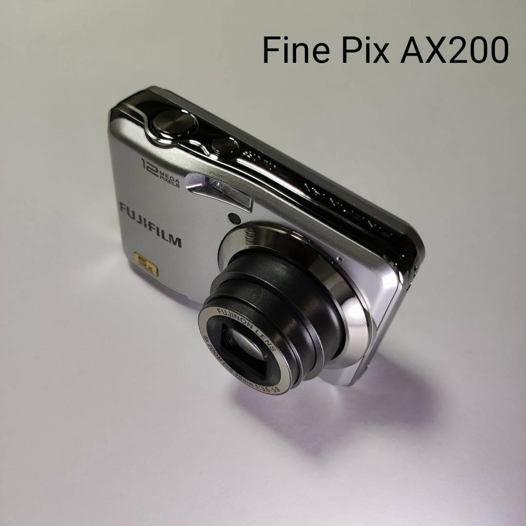 コンデジ　FUJIFILM　FINEPIX　AX200　デジカメ