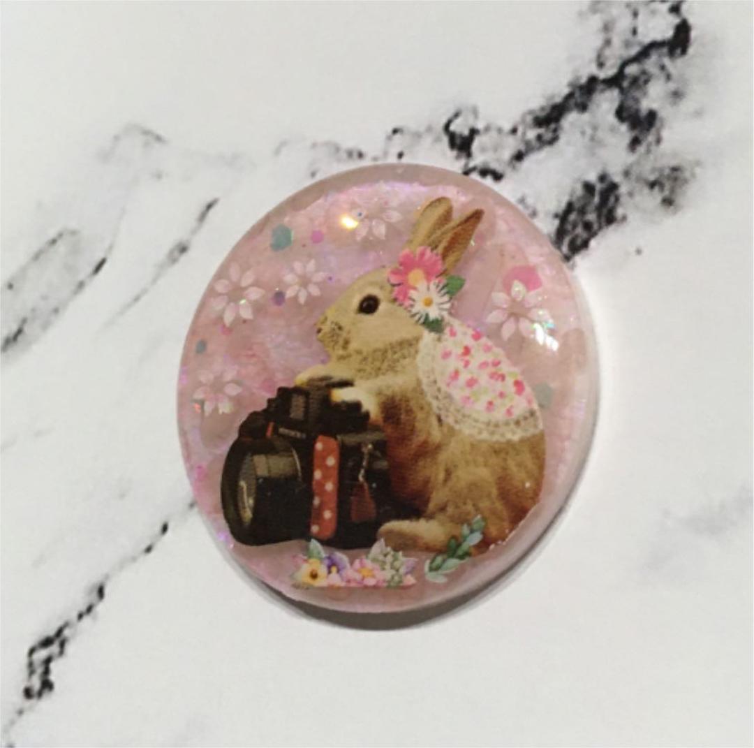 レジンヘアゴム、名カメラマンうさぎさん・天然ローズクォーツ