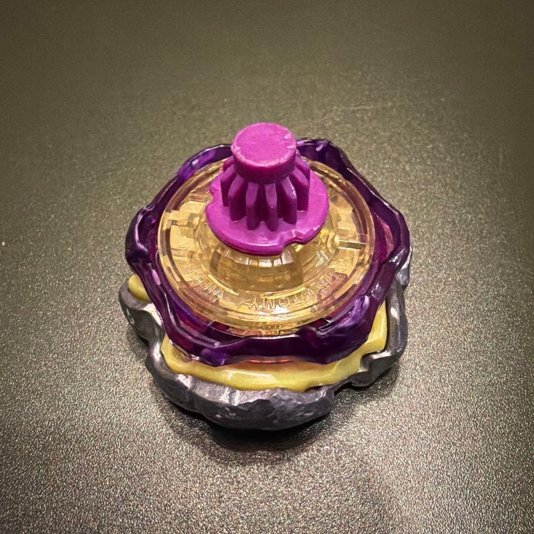 ベイブレードx オロチクラスター中古