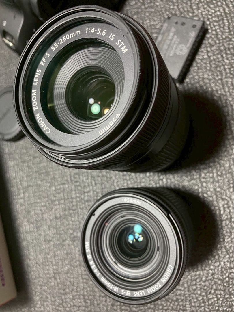 【訳アリ品】EOS Kiss X9i・ダブルズームキット