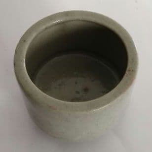 青磁　香炉