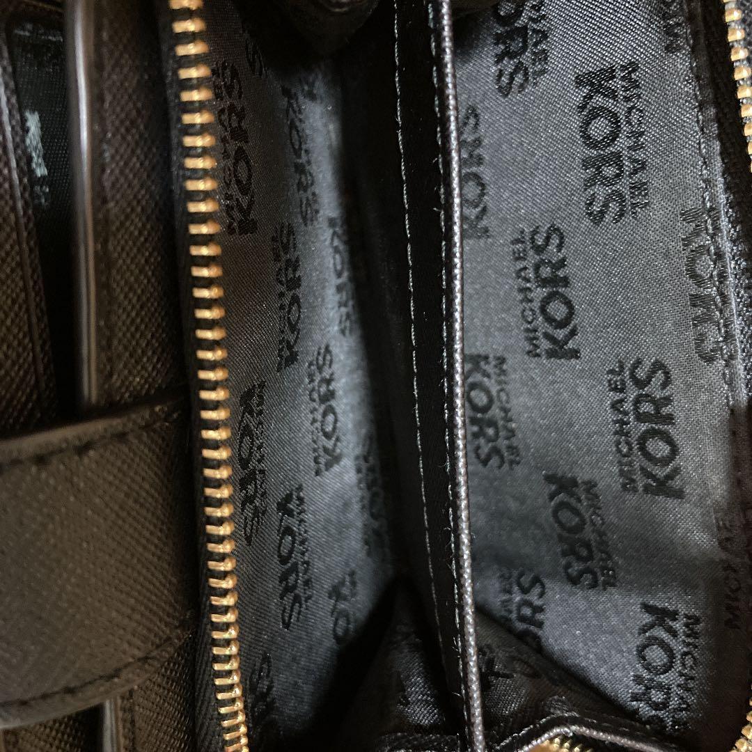 MICHAEL KORSの財布です