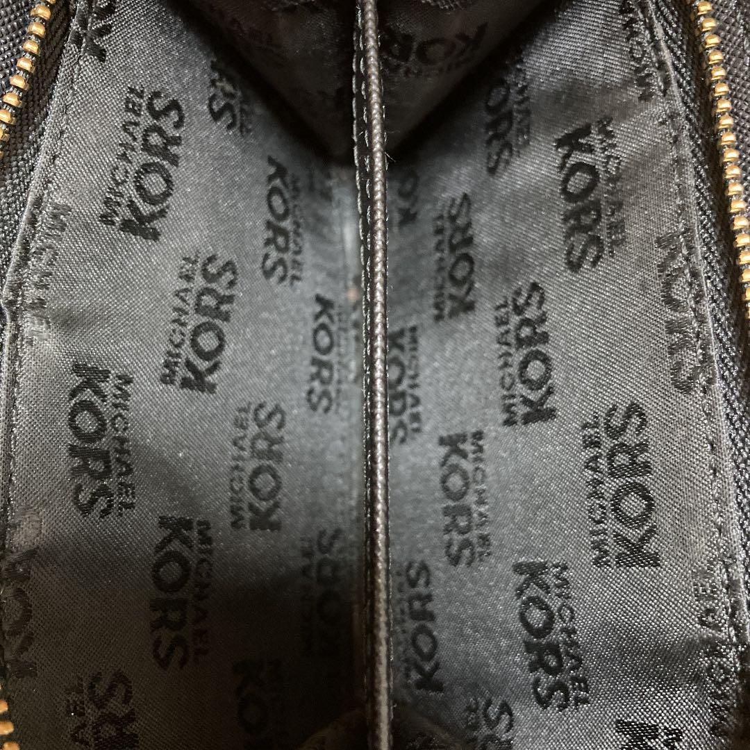 MICHAEL KORSの財布です
