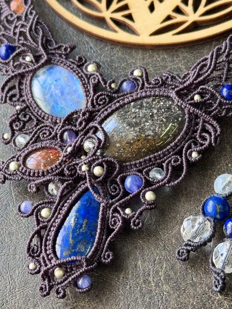 ブラックサンストーン＆ラピスラズリ＆ムーンストーン＆サンストーンのネックレス♡