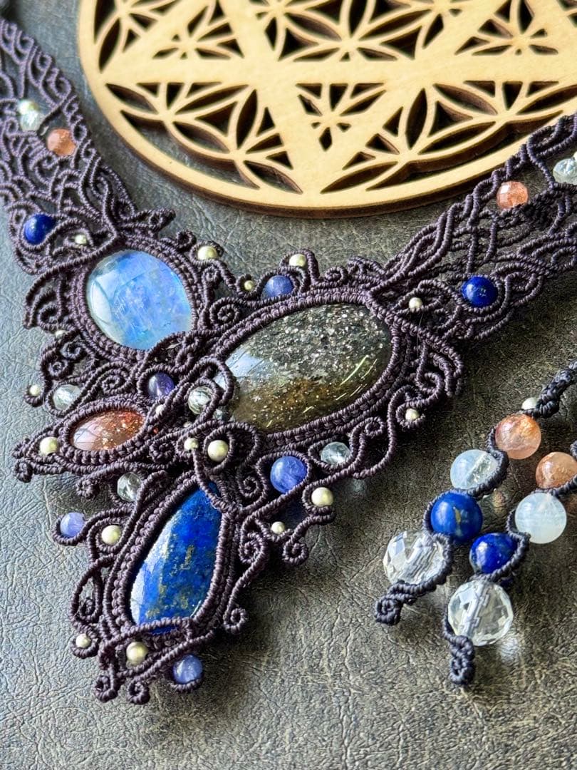 ブラックサンストーン＆ラピスラズリ＆ムーンストーン＆サンストーンのネックレス♡