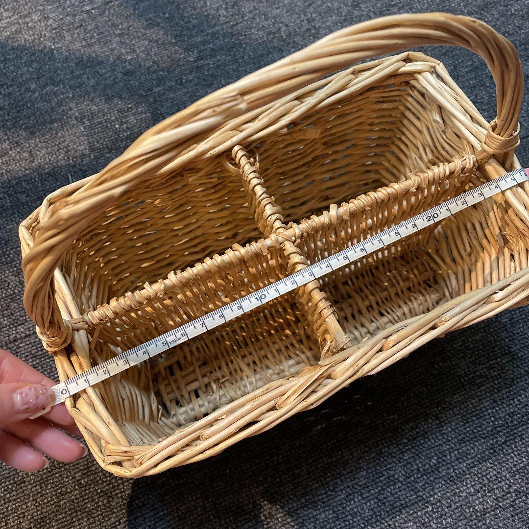 カゴ　バスケット　四分割　小物入れ　リモコン入れにも