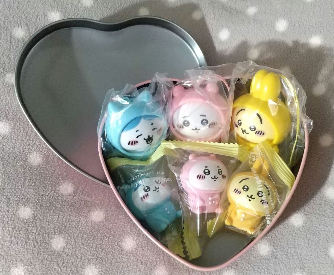 ちいかわ おきがえパジャママスコット なんか小さくてかわいいどーる フィギュア