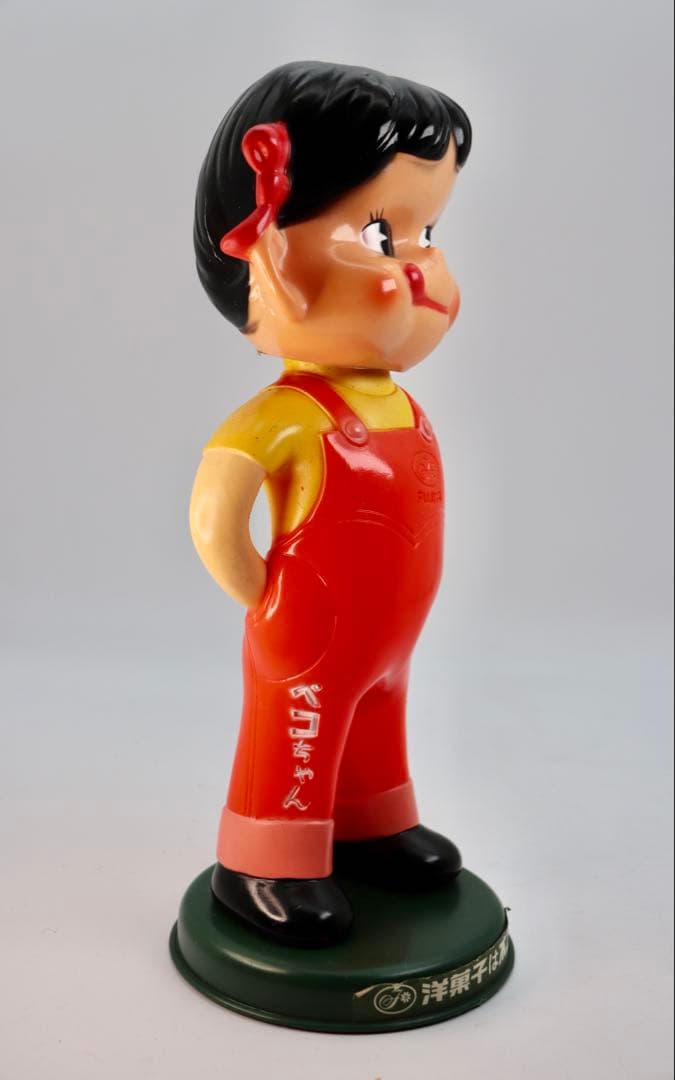 不二家のペコちゃんフィギュア 約29cm