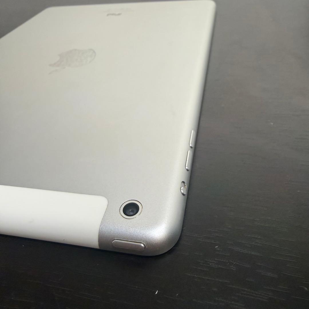iPadAir2 WiFi+セルラー 64GB シルバー　ケース+フィルム付き