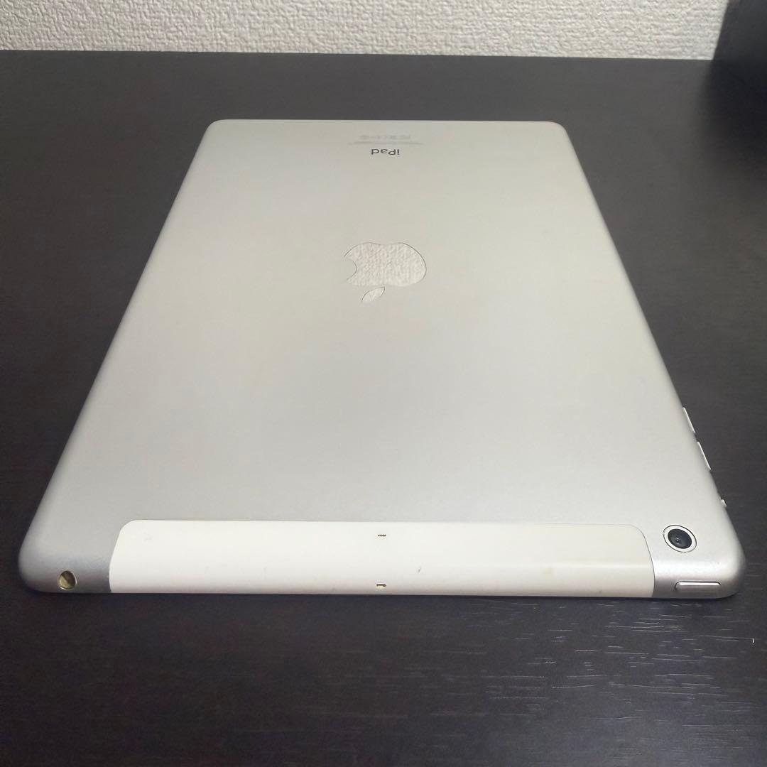 iPadAir2 WiFi+セルラー 64GB シルバー　ケース+フィルム付き