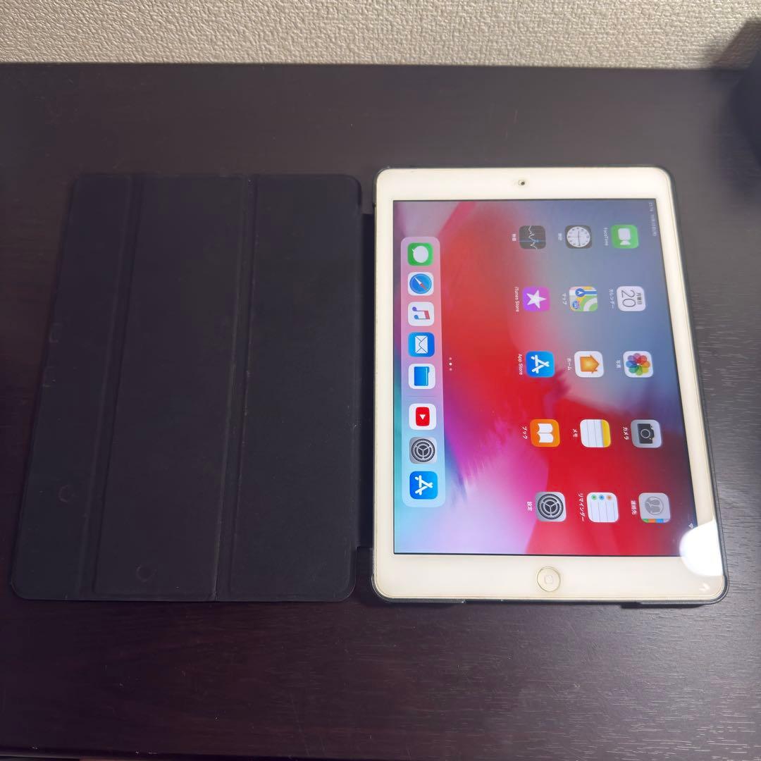 iPadAir2 WiFi+セルラー 64GB シルバー　ケース+フィルム付き