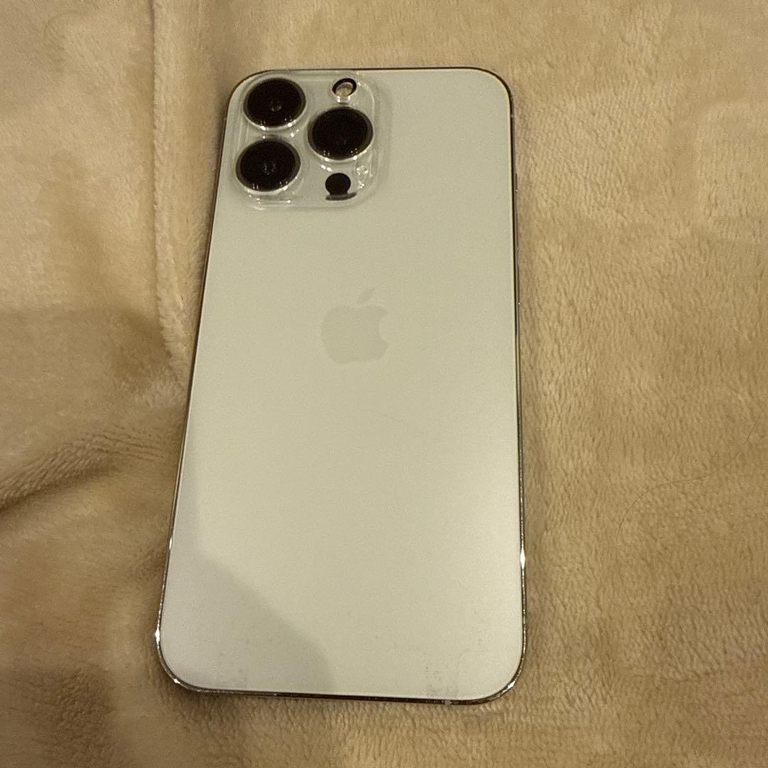 iPhone 13 Pro 白 画面割れあり