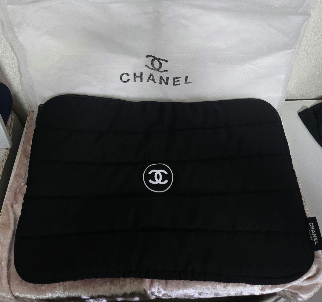 CHANEL ノベルティ PCケース キルティングポーチ ブラック