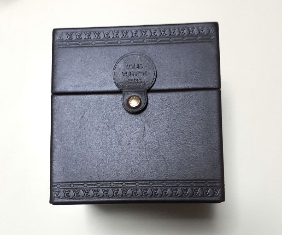 LOUIS VUITTON レザーコレクションブレスレット&腕時計ボックス