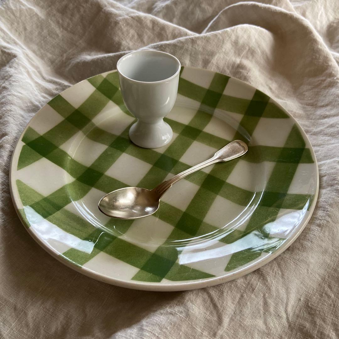 グリーンのチェックプレート\"nappe\" p40