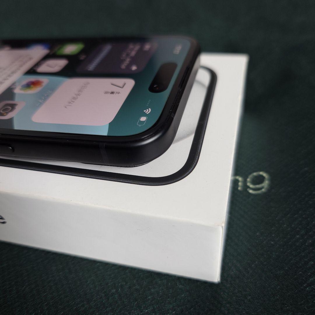 美品　iPhone15 256GB ブラック　予備ガラスフィルム2枚付き