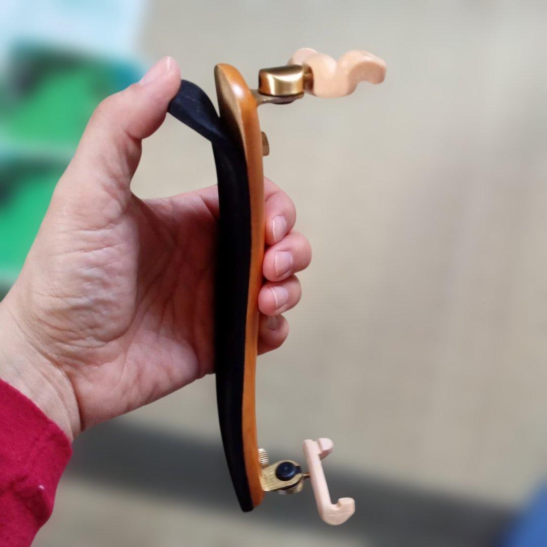 バイオリン4/4セット　弦3種　松脂　ミュート2種　肩当て　ケース　弓