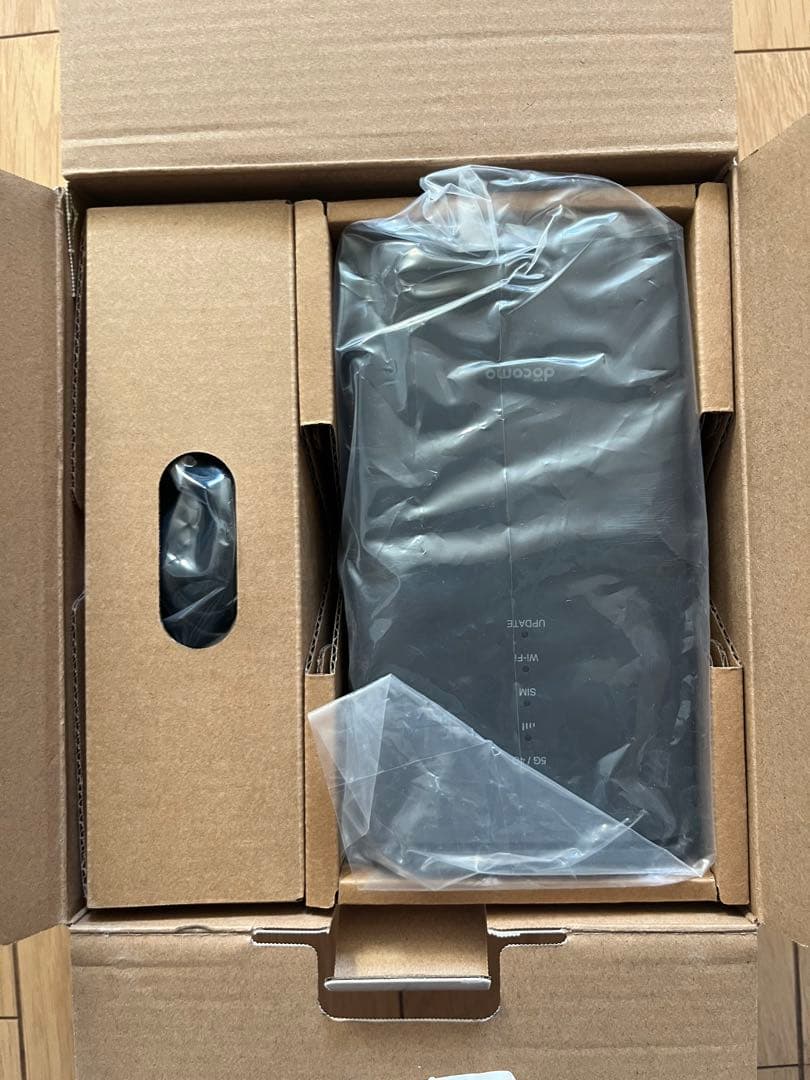 docomo ドコモ　HR02ホームルーター