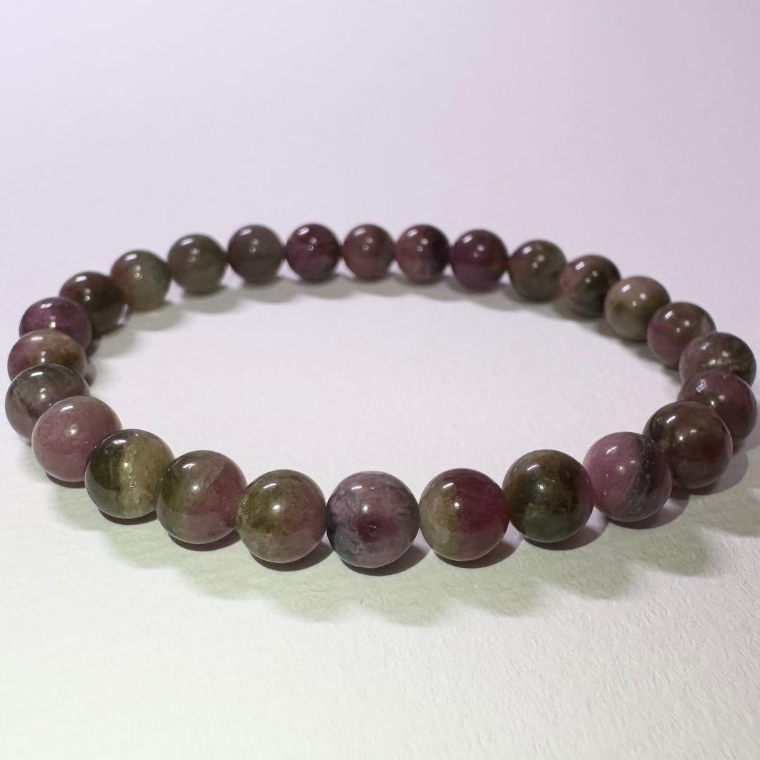 【ウォーターメロントルマリン】愛らしさと癒しを宿す彩り 天然石 ブレスレット