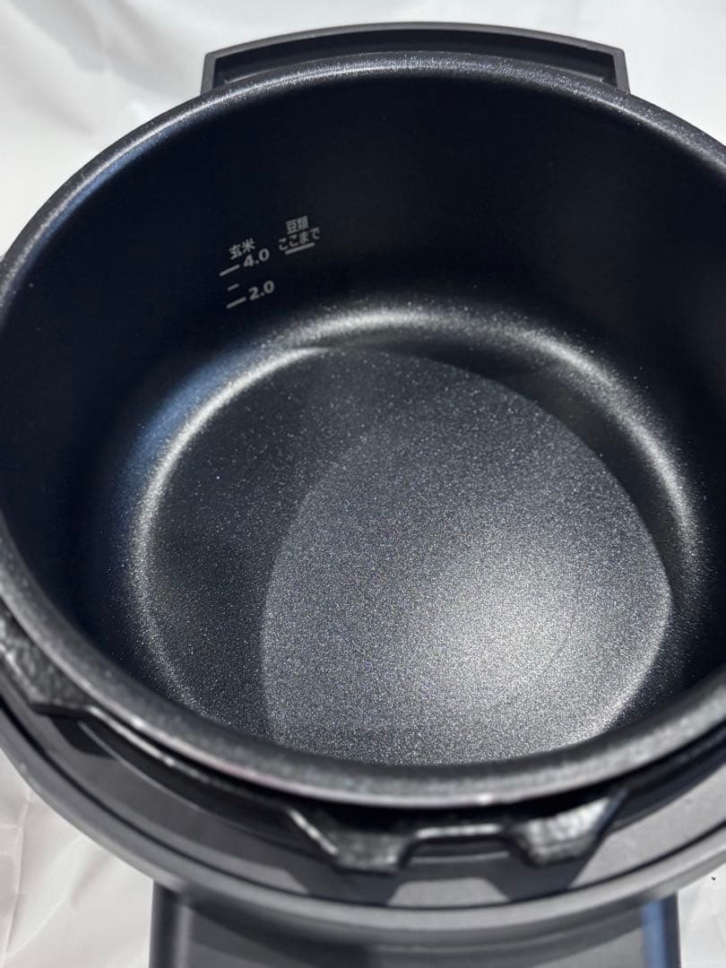【良品✨】アイリスオーヤマ 電気圧力鍋 KPC-MA4