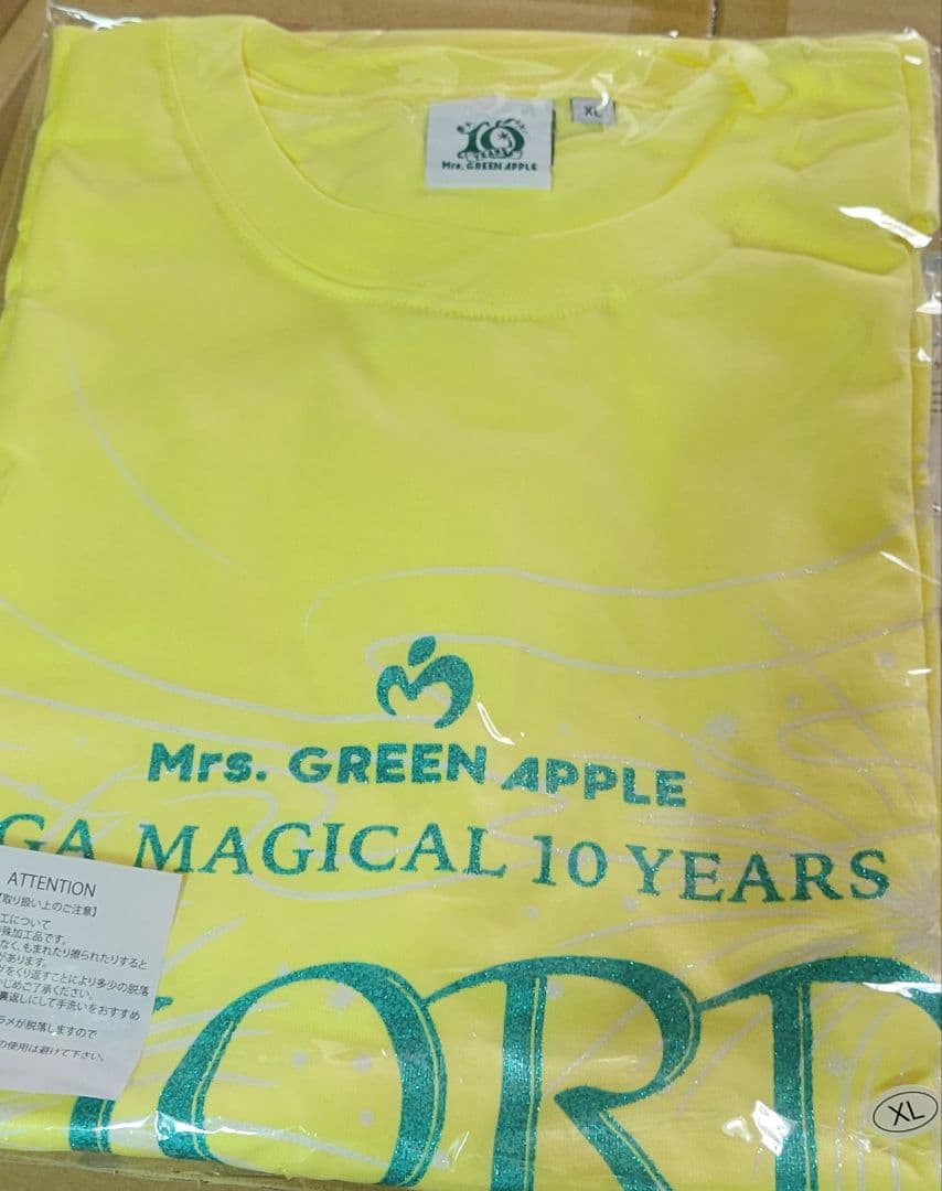 Mrs.GREEN APPLE　FJORDグッズ グリッターロゴT イエローXL