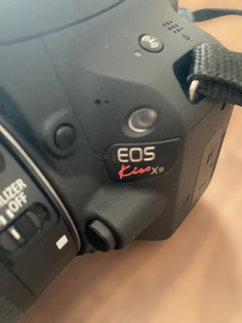 EOS Kiss X9 ダブルレンズ付　スマホ転送可