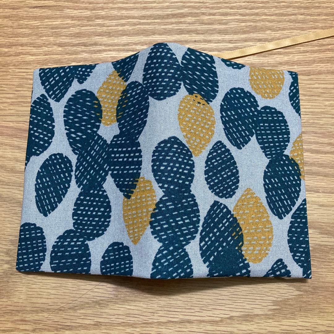 ハンドメイド　ブックカバー　文庫本サイズ　514