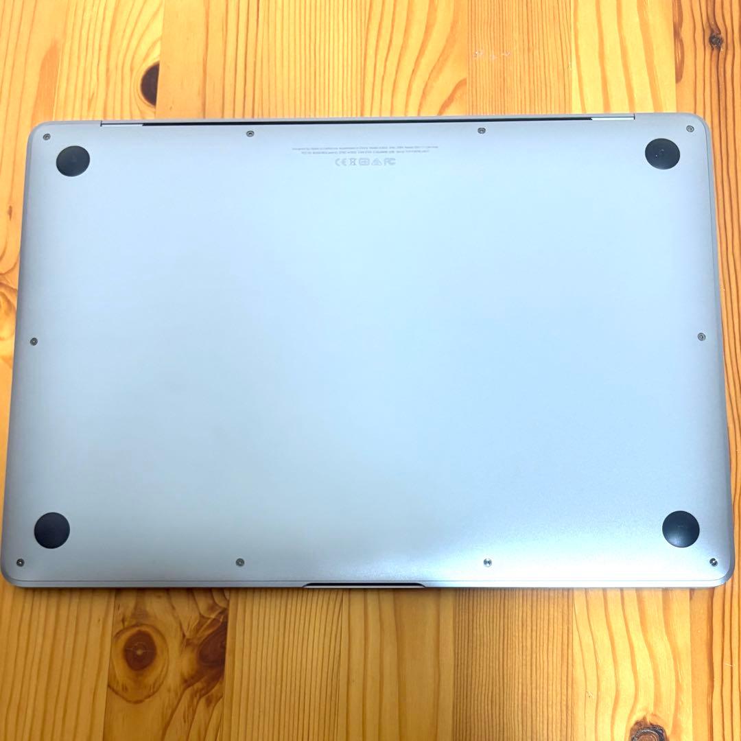 美品 MacBook Air 13インチ バッテリー良好 箱付 128