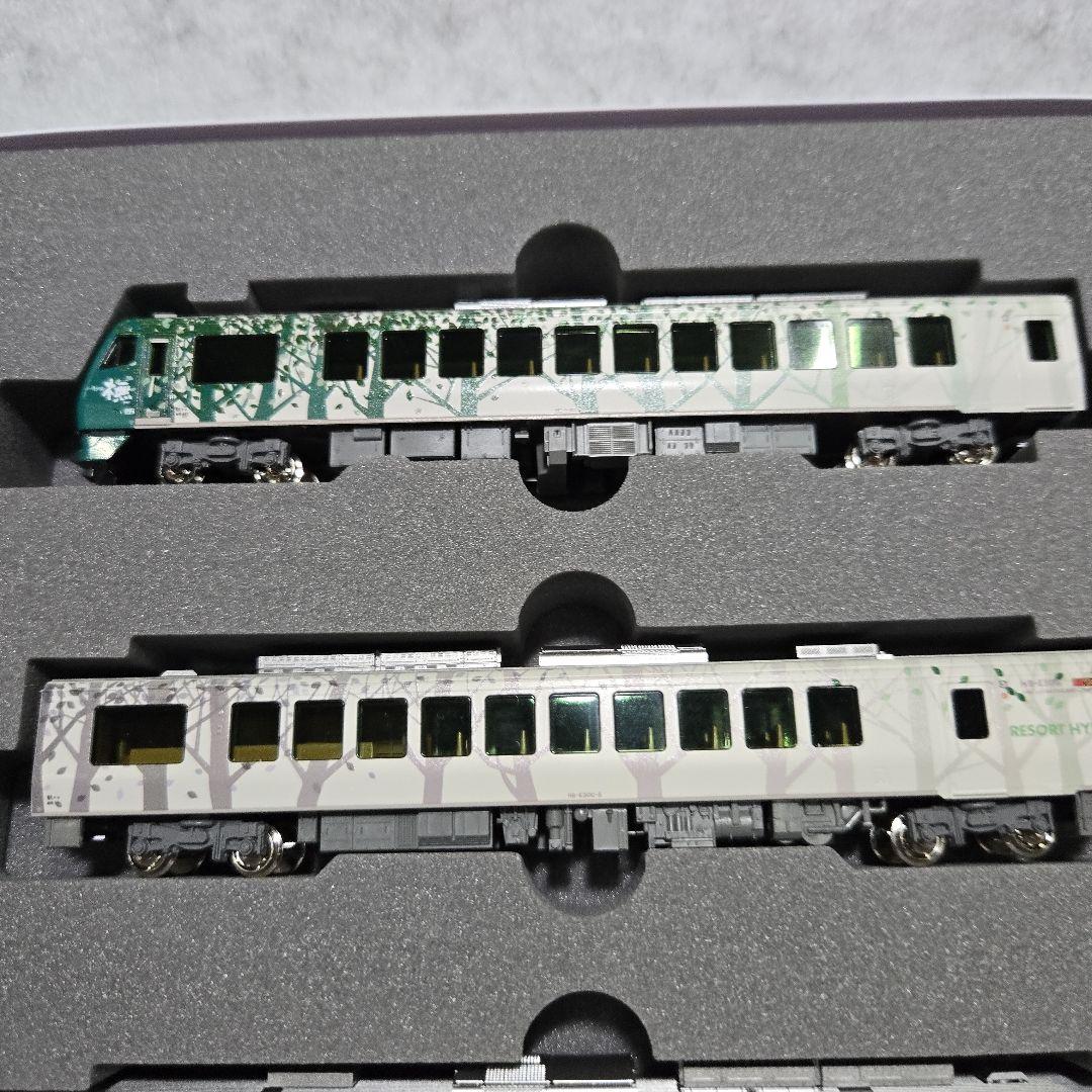 KATO Nゲージ HB-E300系 橅編成 4両セット 10-2073