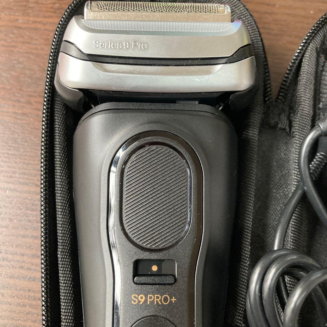 ブラウン　シリーズ9Pro