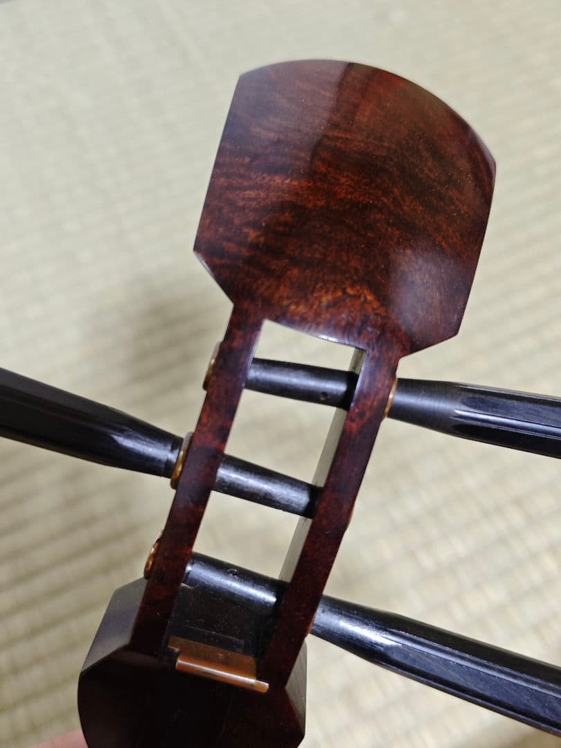 三味線 バチ、駒付き 紅木 皮破れ無し