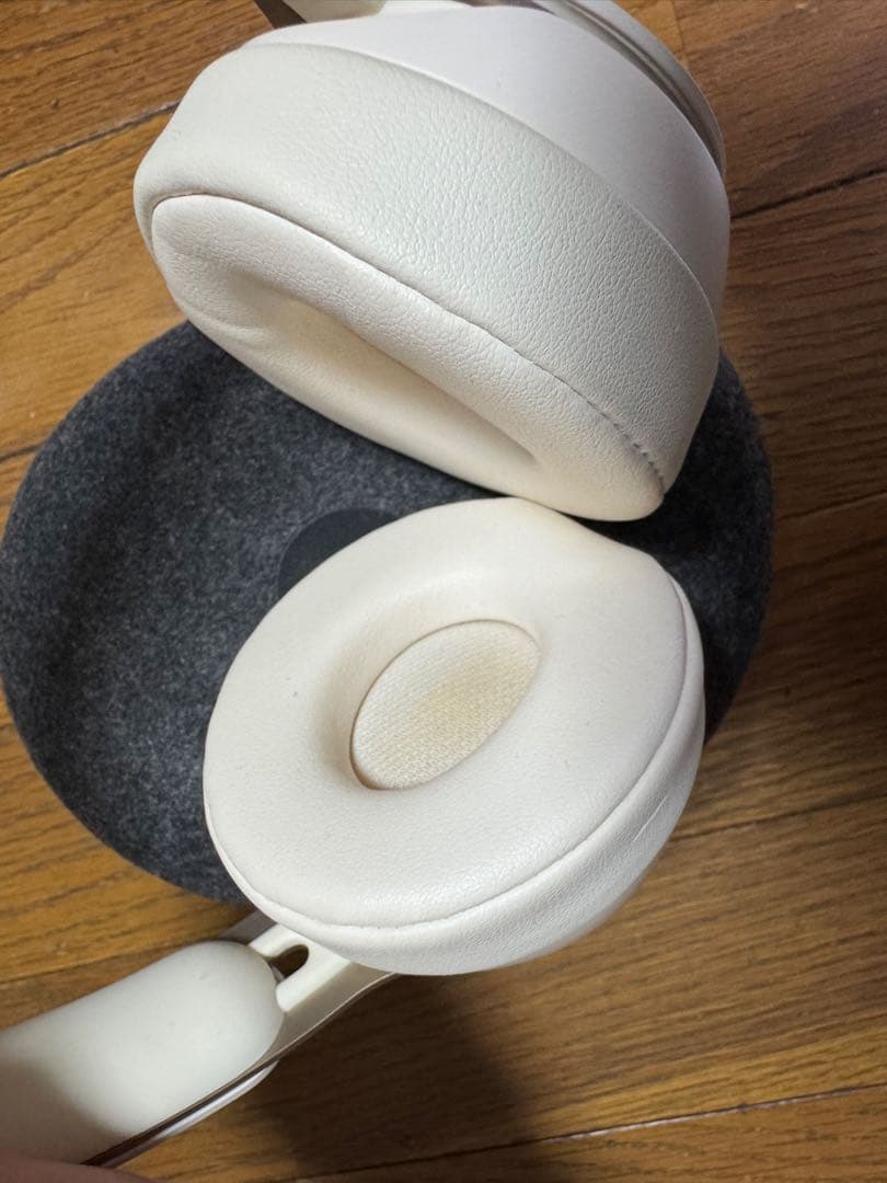 ヘッドホン beats solo pro